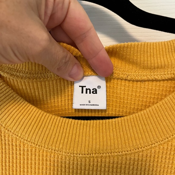 TNA Waffle knit top -size small - Picture 7 of 7